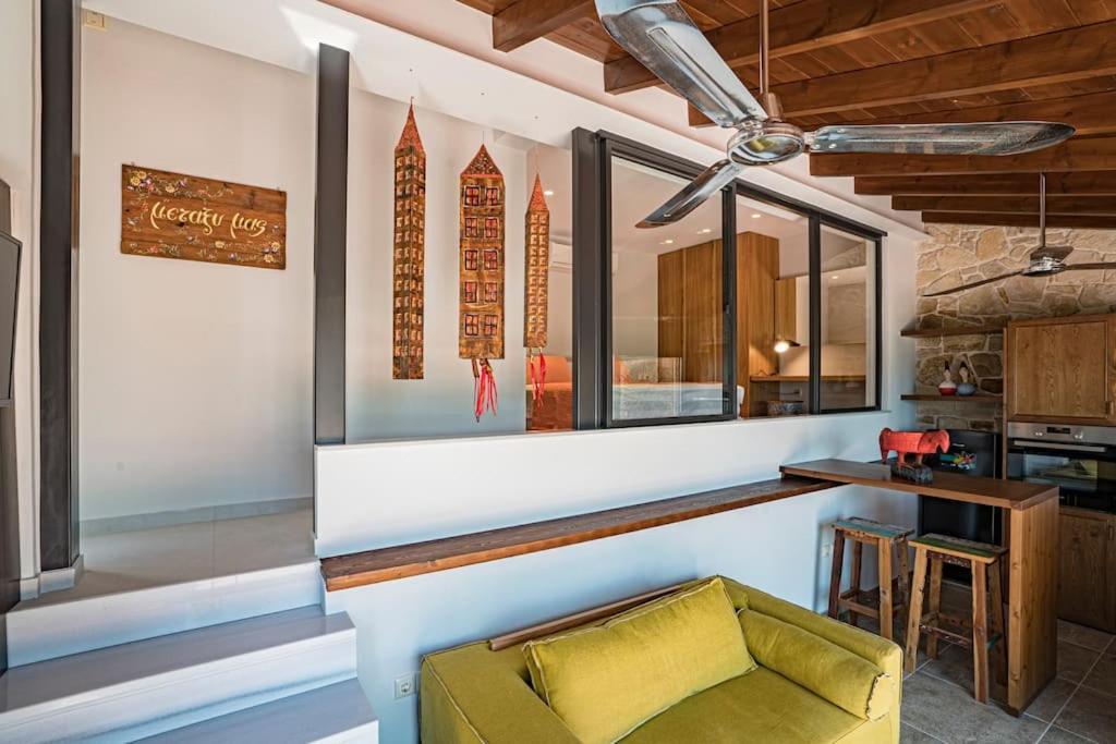Sea And Sun Metaxy Mas, Brand-New, Beachfront ! Chania  Exterior photo