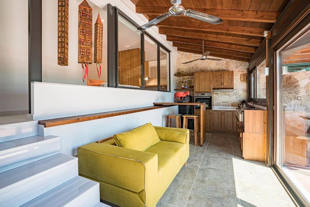 Sea And Sun Metaxy Mas, Brand-New, Beachfront ! Chania  Exterior photo